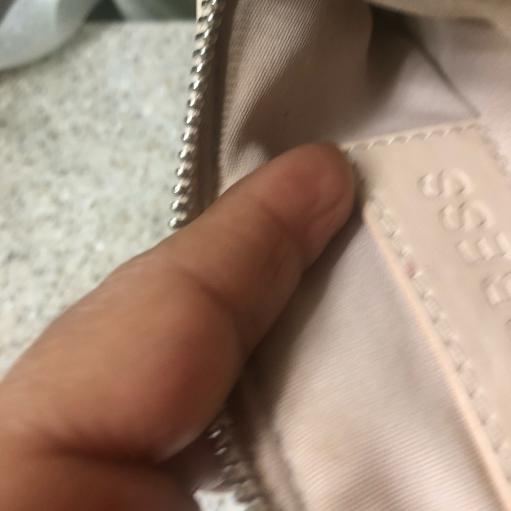 Express Wristlet - Picture 11 of 12